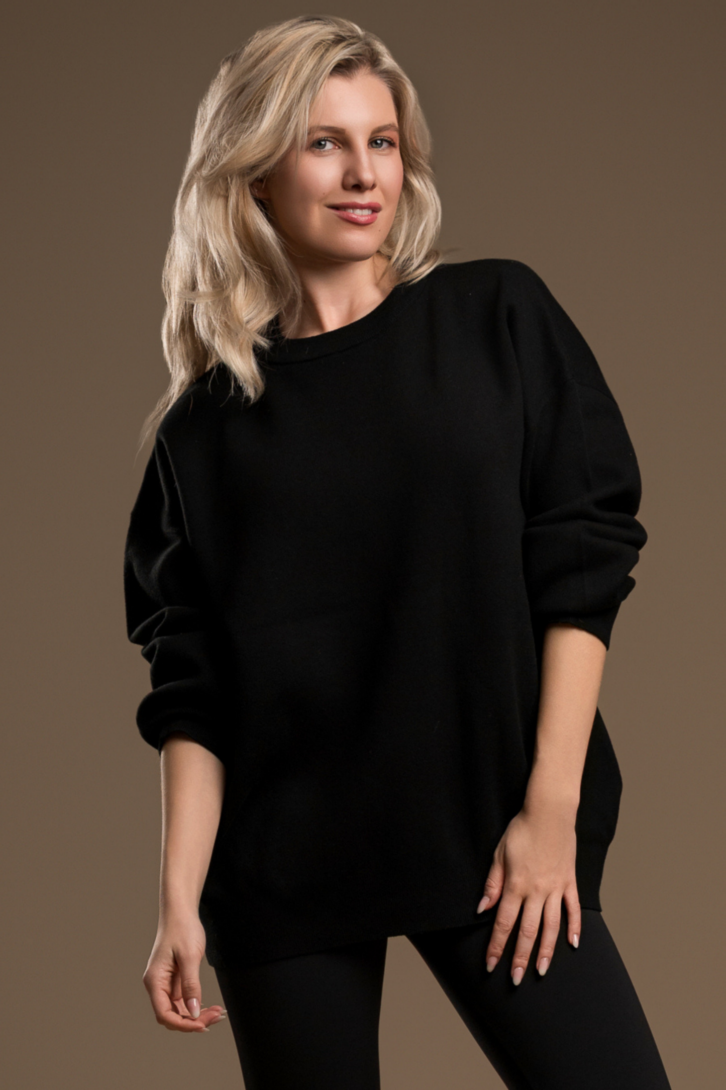 BASE SWEATER