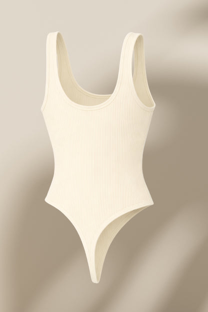 GIGI - SQUARE NECK SHAPING BODY - TONG MODEL