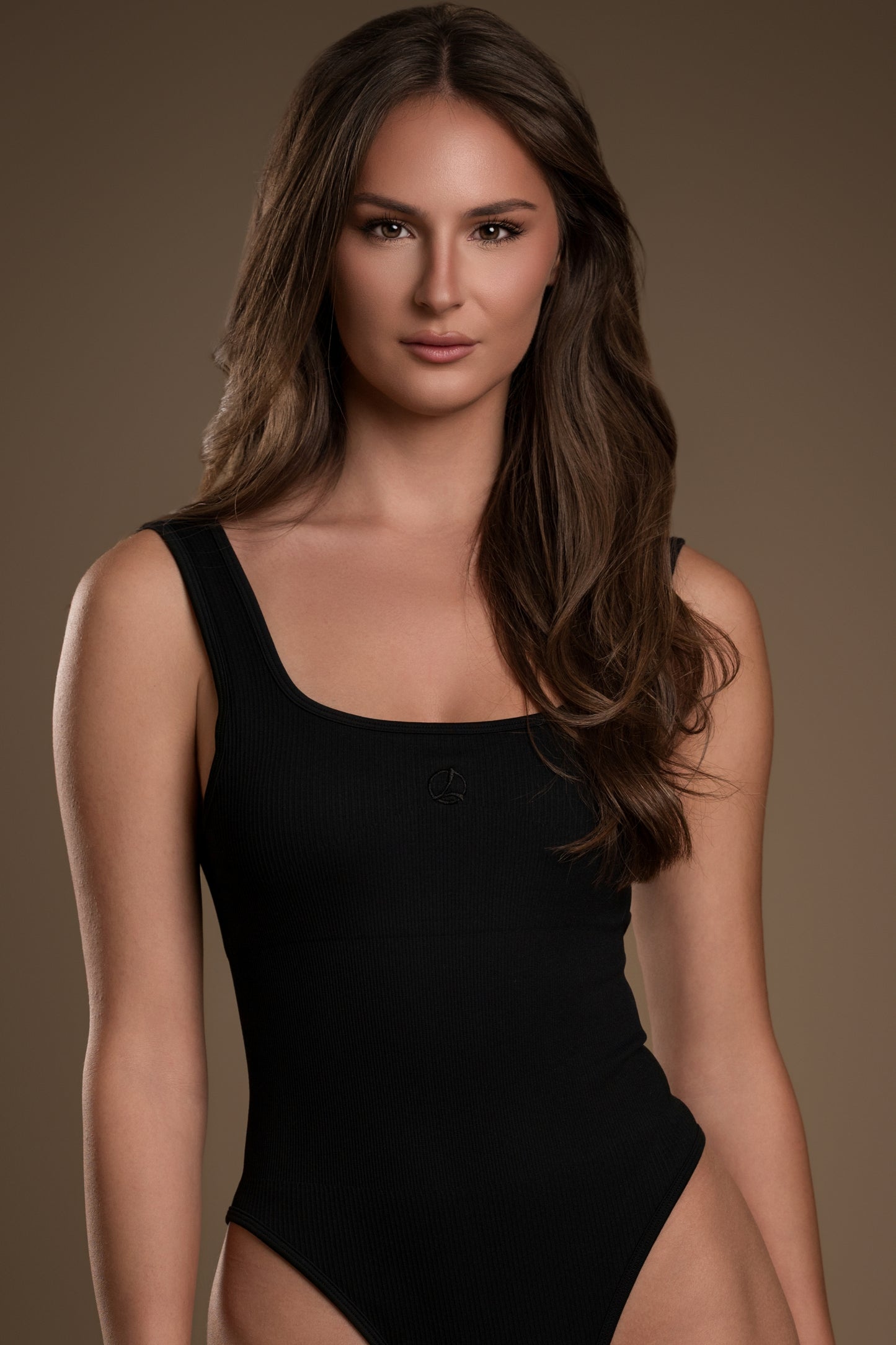 GIGI - LOGO SHAPING BODY