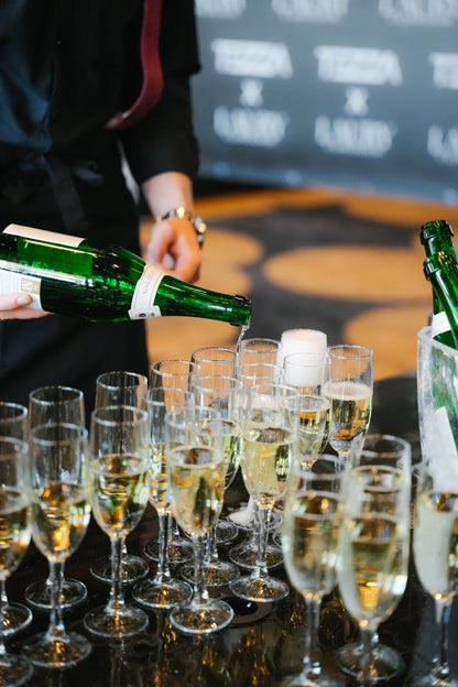 Eventticket RUNWAY & ROSÉ Tezza X Laury